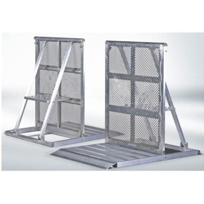 China Temporary Security Barricade Door Concrete Crash Barrier Concert for sale
