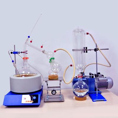 China Equipo portátil de la destilación de vacío de la trayectoria corta del laboratorio 2l en venta