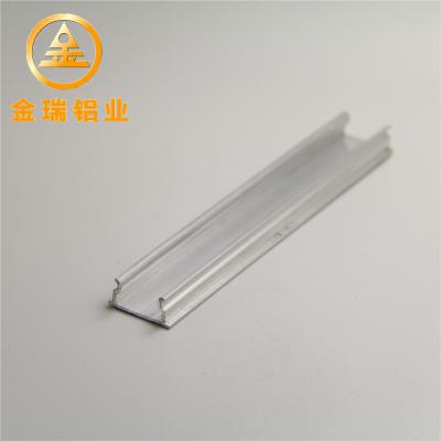 China Perfiles de aluminio sacados ligeros, instalación fácil llevada del perfil de aluminio de la tira en venta