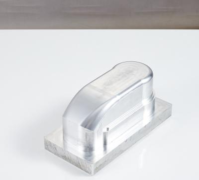 Chine L'alliage d'aluminium adapté aux besoins du client automatique de gravité moulage mécanique sous pression Industtrial lumineux à vendre