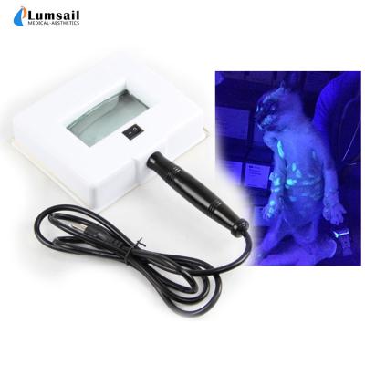 China 4 Fluorescent Bulbs Wood Lamp Facial UV Light Diagnose Skin Analyzer Device for sale