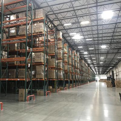 China Heavy Duty US Teardrop Steel Corrosion Protection Storage Manufacturing Equipment Selective Pallet Racking à venda