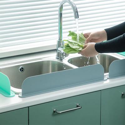 China Lightweight Silicone Sink Splash Guard , Reusable Kitchen Sink Backsplash Protector for sale