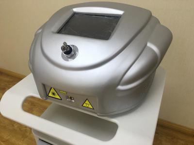 China 980nm Diode Laser Skin Tag Removal Machine , ND YAG Laser Machine For Tattoo Removal for sale