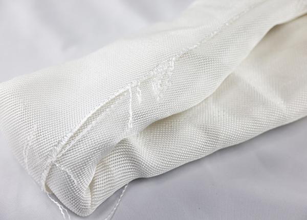 Quality 0.7mm High Silica Fiberglass Fabric Off White Heat Insulation Fireproof for sale