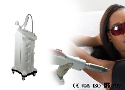 China Máquina do alvejante da pele do laser da remoção do cabelo, máquina da remoção da veia da aranha do laser à venda