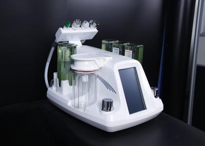 Chine Les machines faciales de soins de la peau d'hydre avec l'oxygène de l'eau voyagent en jet le système facial de peau à vendre