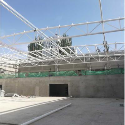 China Fabricating Space Frame Truss Bending Capacity Large Span Trusses White for sale