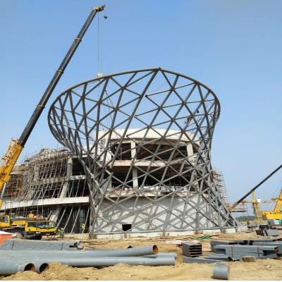 China Beautiful Exterior Lightweight Metal Trusses for Building Construction à venda