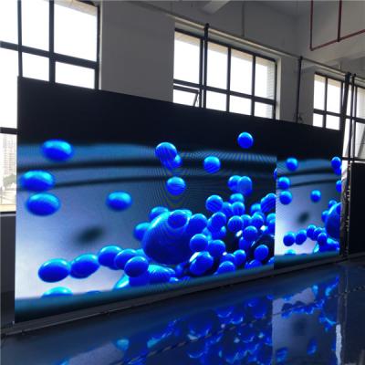Chine Affichage de mur visuel mené de location commercial d'intérieur de haute résolution polychrome de rideau en étape de P3 576x576mm à vendre
