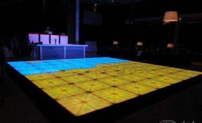 China 3D Effect 10000 Pixel Rgb Portable Led Dance Floor Ip34 Protection Level for sale
