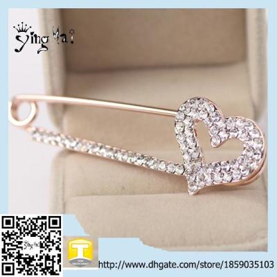 China Heart Hollow Plating Rhinestone Brooches for Women Brooch Pins Jewelry Wedding Decoration for sale