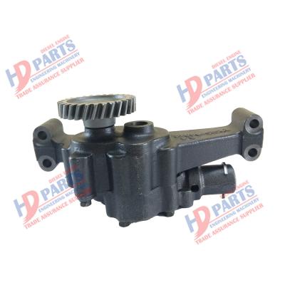 China PD6 Engine Oil pump 15010-96015 Suitable For NISSAN Diesel engines parts for sale