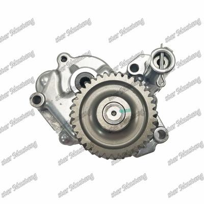 China 6d31t Engine Oil Pump Me013203 Suitable For Mitsubishi Diesel Engines Parts for sale