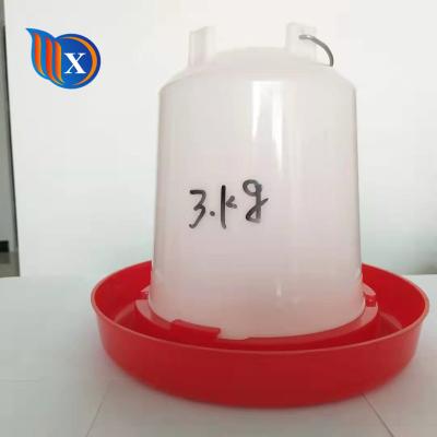 China Alimentador del agua del pollo del pájaro del HDPE 15KG automático en venta