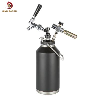 China 64OZ 2L Black Beer Growler Dispenser Tap Kit Vacuum Insulated for sale