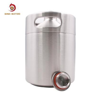 China Food Grade Stainless Mini Keg , 64oz Mini Draft Beer Dispenser for sale