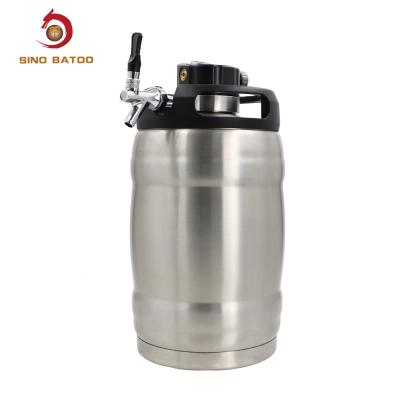 China 5L Vacuum Insulated Beer Growler Dispenser , Portable Beer Tap Dispenser for sale