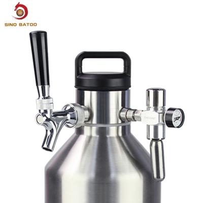 China SUS304 Carbonated 3.8L Beer Cylinder Dispenser With 30PSI Regulator for sale
