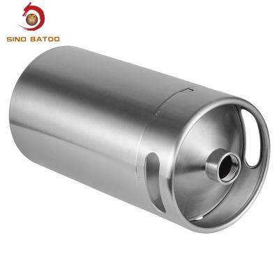 China 5L Food Grade Stainless Steel Beer Barrels With Handle for sale