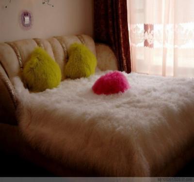 China Cozy Warm Wool Sheepskin Shearling Throw Blanket Eco Friendly for sale
