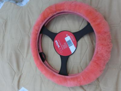 China OEM Genuine Sheepskin Steering Wheel Cover Pink Fluffy for sale