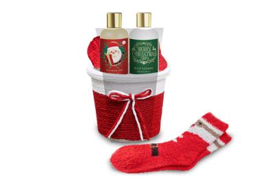 China Paper Roller Basket 3pcs Bath Gift Set With Shower Gel, Body Lotion, Socks for sale
