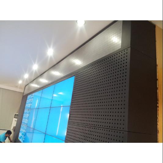 Narrow Bezel 3.5mm LCD Digital Signage Video Wall Durable With Controller System