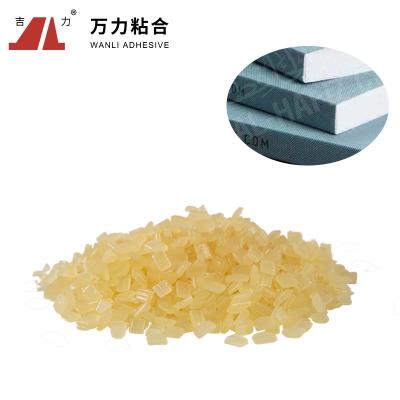 China 4800 CPS EVA Hot Melt Adhesives Yellowish Stevige Vlokkige Eva-c-21 Te koop