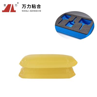 China Colagem quente contínua adesiva de empacotamento amarela do derretimento quente de TPR para o polipropileno TPR-204B à venda