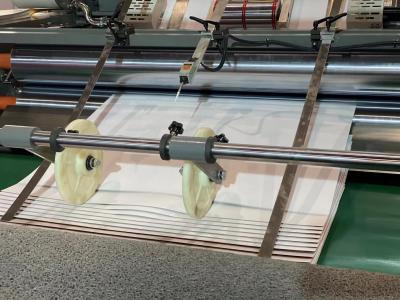 Chine Lamineur complètement automatique de cannelure pour le papier de carton à vendre