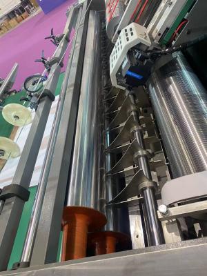 China Hohe Genauigkeits-automatisches Flöten-Laminiermaschinen-elektrisches gefahren für Karton zu verkaufen
