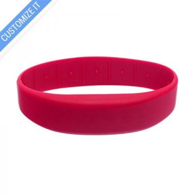China Exquisite Shape Silicone Wristband RFID Adjustable IP68 Waterproof RFID Bracelet for sale