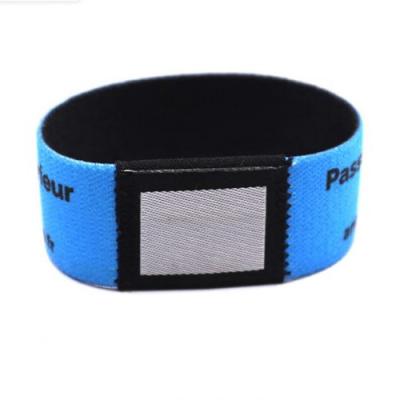 China CarcCube Custom RFID Wristband Commercial RFID Bracelets For Events for sale