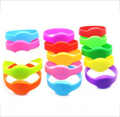 China Silicone RFID Custom Wristbands Flexible RFID Access Control Wristbands for sale