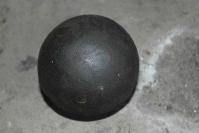 China Dureza alta material de moedura forjada 60-65 do padrão da bola 20-150mm de Meida à venda
