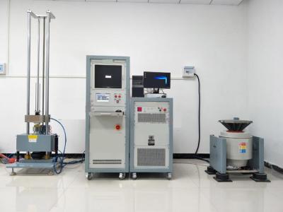 China UN38.3 IEC 62133 Electromagnetic Vibration Test Bench Battery Testing Equipment for sale