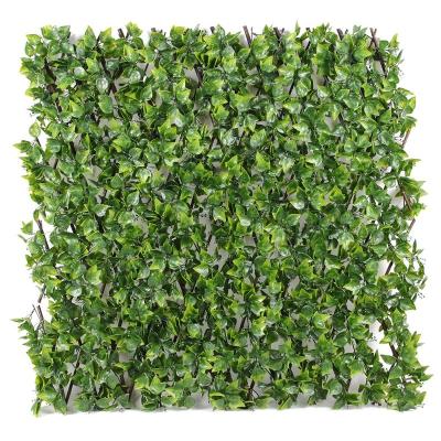 China Customized Easily Assembled Green Artificial Wall Trellis Ivy Leaf Screening Hedge Wall For Indoor Outdoor Decoration for sale