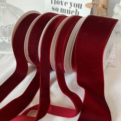 Chine Le ruban de velours à double face de 38 mm est un ruban de velours rouge foncé de 3,8 cm à vendre