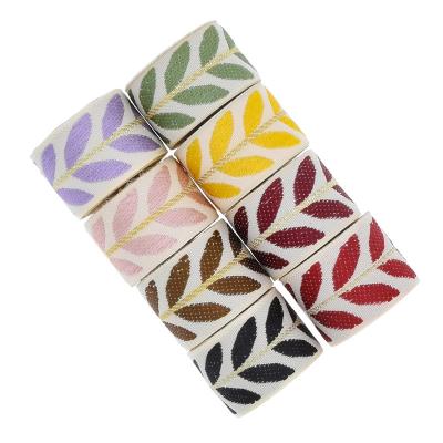 China 25mm*2y Jacquard Leaf Ribbon Eco Friendly Christmas Ribbon Wired for sale