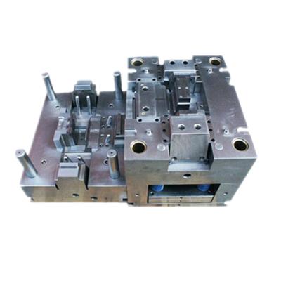 China Professioanl OEM Customize Precision Injection Plastic Mold For Auto Part Product for sale