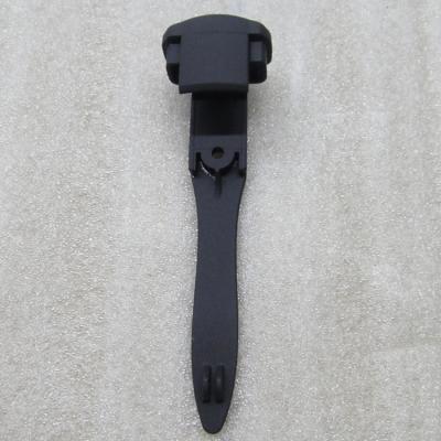 China Multi Cavities Black PA66 Injection Molding Automotive Parts Injection Auto Parts For Car Repair Lamp Pen for sale