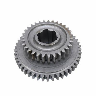 Cina OEM Cast Iron Spur Gear Casting And Machining Gear For Combine Harvester Parts in vendita