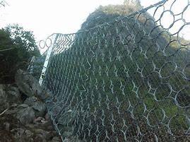 China Galfan Ring Net Rockfall Protection Netting Wire Rope Mesh For Slope Protection for sale