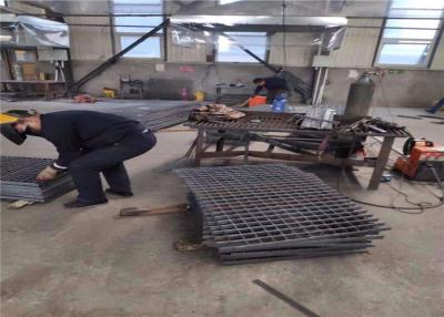 中国 熱い浸された電流を通された32x5排水のグリルの鋼鉄床の格子 販売のため