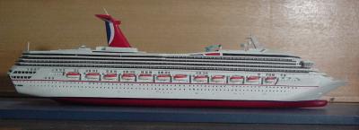 China Estatueta distintiva da resina dos modelos de navio de cruzeiros do carnaval do destino para a decoração à venda