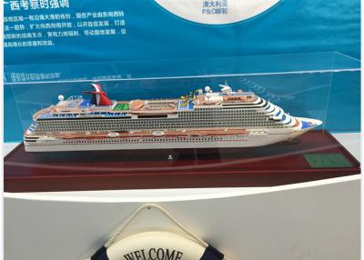 China El modelo de barco de cruceros al aire libre de Carnival Dream de la decoración del 1:900 de la escala con la aleación fundió el material del ancla a troquel en venta