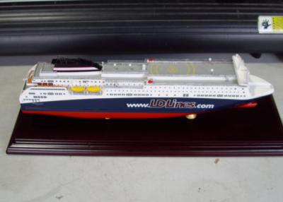 China Ld Lines  Cruise Container Ship Models With Acrylic Material Pedestal Material for sale
