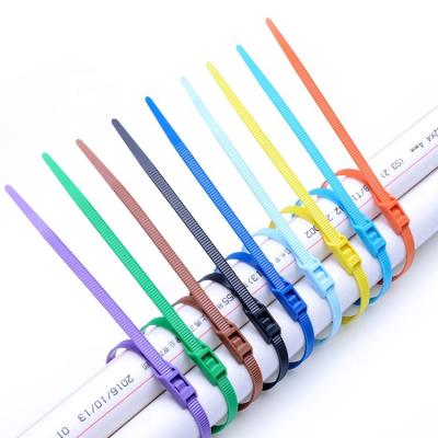 Chine Multi industriel en nylon libérable de serres-câble coloré pour le verrouillage de fil à vendre