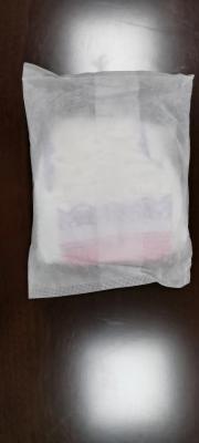 中国 High Breathability Sanitary Napkin Pads with Individual Wrapping and Odor Control 販売のため